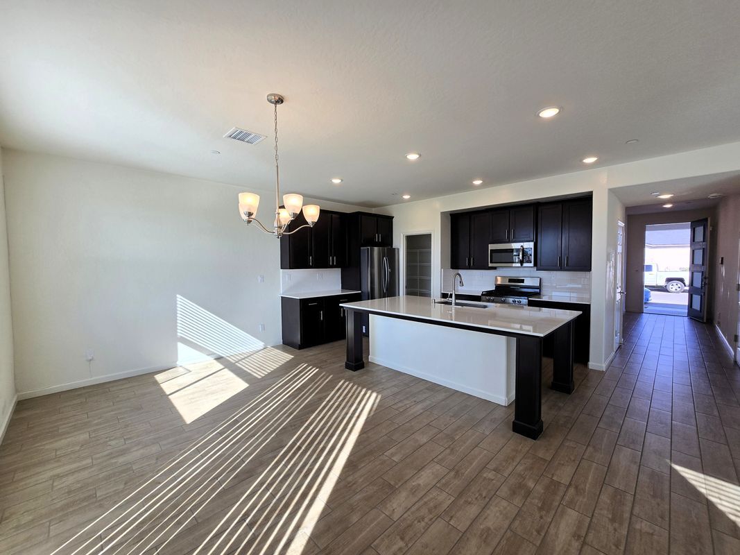 Building Photo - 1779 N Filbert Ave