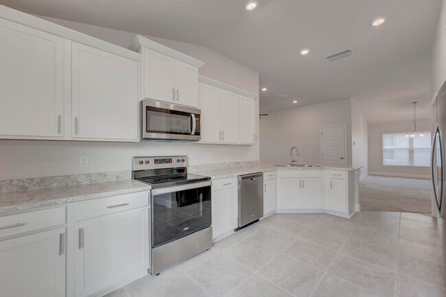 Building Photo - 5327 Vespera St