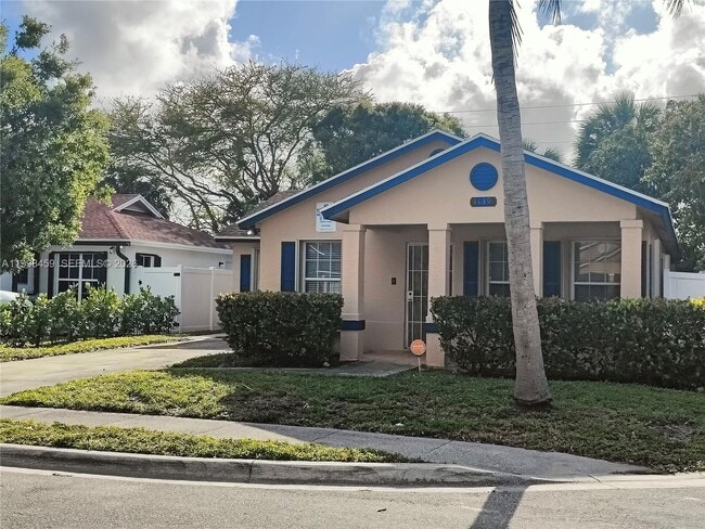 Building Photo - 1139 Freshwater Lakes Dr