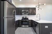 Building Photo - 604 Bloomfield