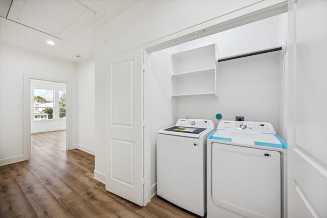 Building Photo - 3719 Lydia St