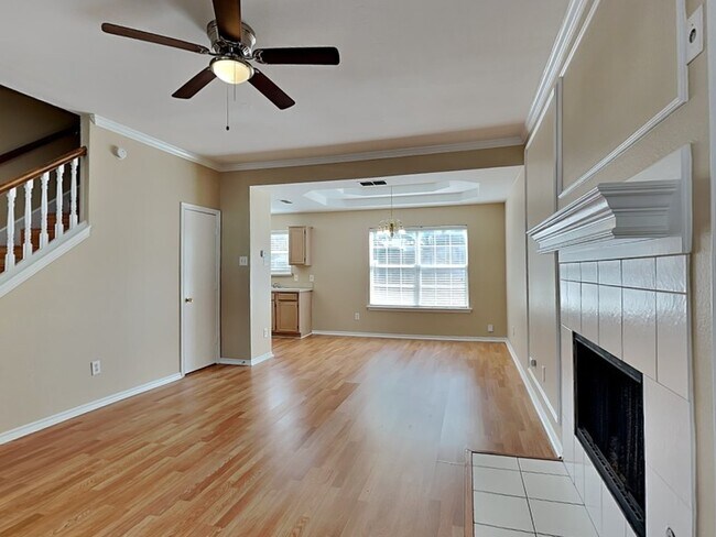 Building Photo - 1017 Woodall Dr