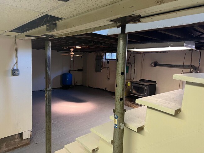 Building Photo - Quakertown Cape in Private Setting