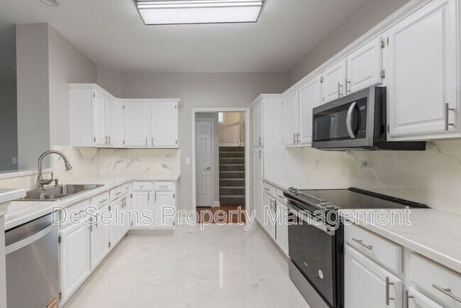 Building Photo - 1012 Beech Tree Ln