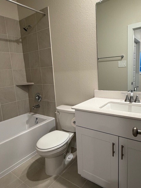 Building Photo - 547 Avisa Dr