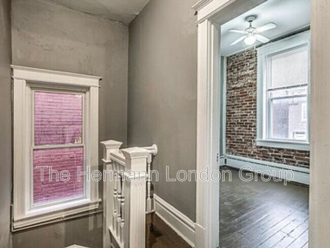 Building Photo - 512 Eiler St