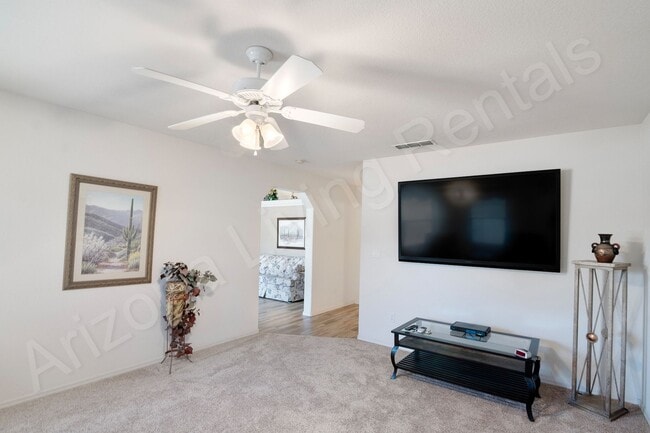 Building Photo - FURNISHED AVAILABLE OCTOBER 2025 - MAY 2026