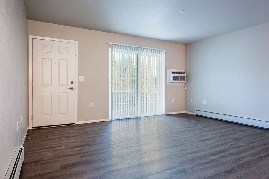 Building Photo - PRAIRIE VIEW ESTATES