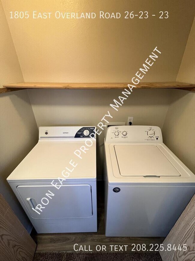 Building Photo - 1805 E Overland Rd