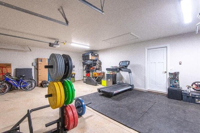 Building Photo - 2244 E Kellan Ct Terrace