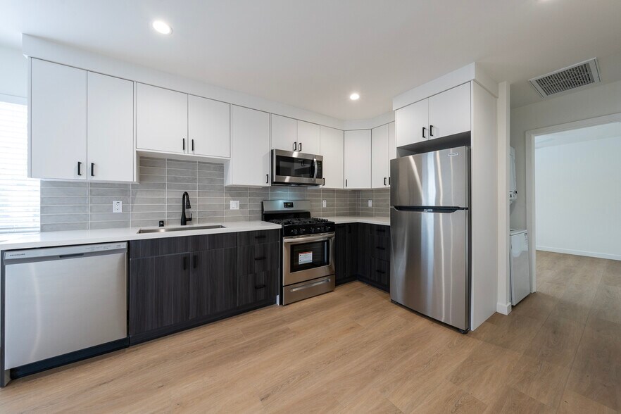 Building Photo - 611 Occidental Blvd