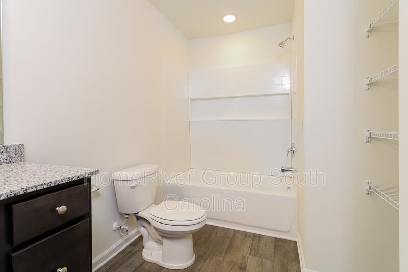 Building Photo - 240 Wahoo Cir
