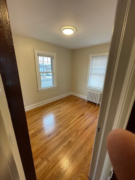 Building Photo - 464 Central Ave