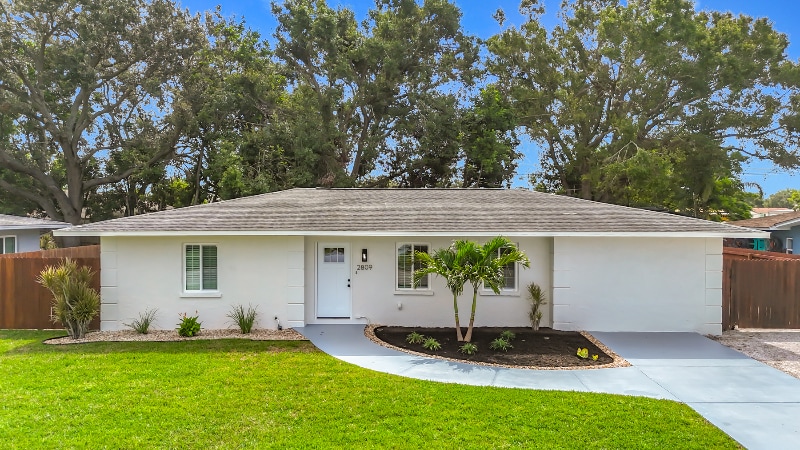 Primary Photo - 2809 Taunton Dr W