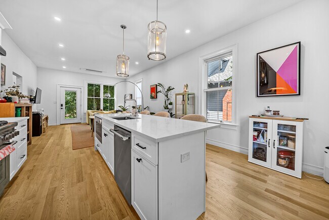 Building Photo - 57 Grampian Way