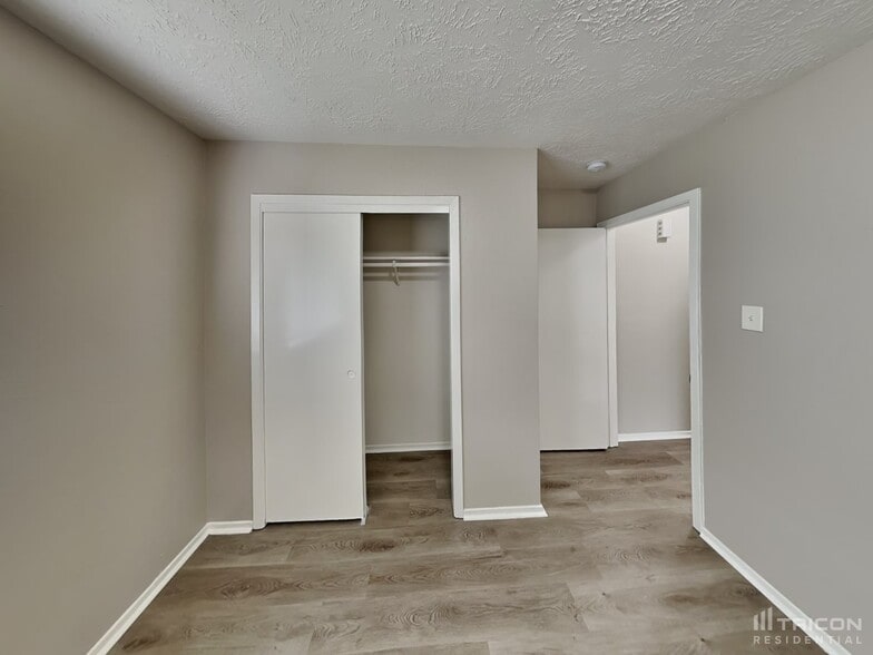 Building Photo - 14831 Waterside Dr