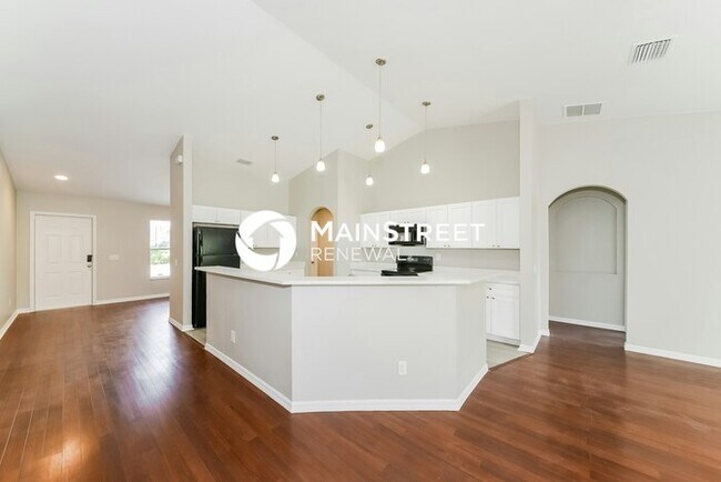 Building Photo - 4 Bedroom Pet-Friendly Home in NORTH PORT, FL with Main Street Renewal