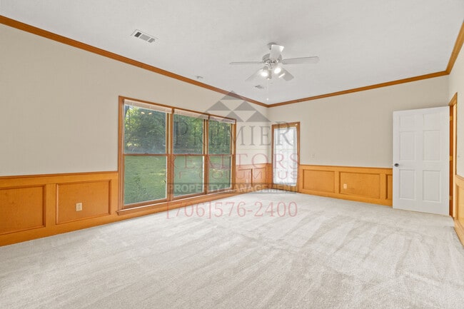 Building Photo - 6157 Bristol Blvd