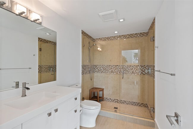 Building Photo - 500 Isle of Capri Dr