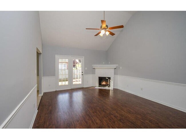 Building Photo - 7641 Pleasantville Way