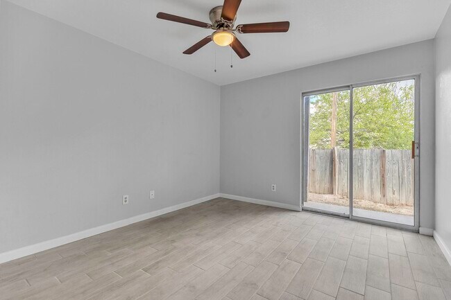 Building Photo - 107 Shannon Cir