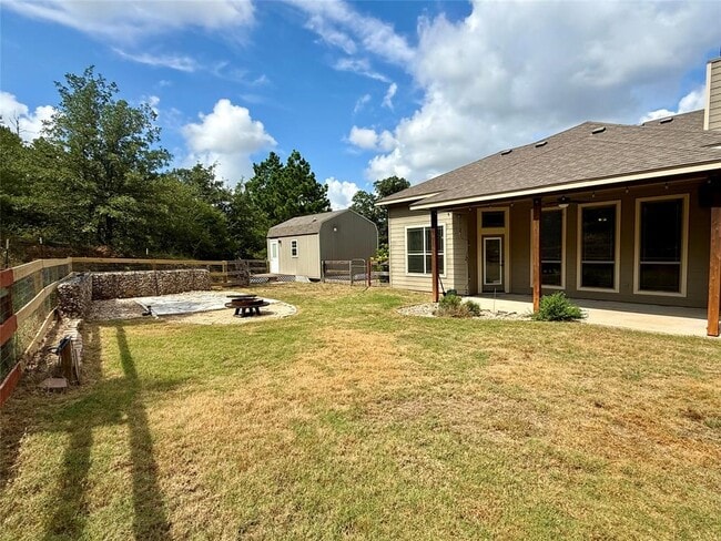 Building Photo - 139 Kahalulu Dr