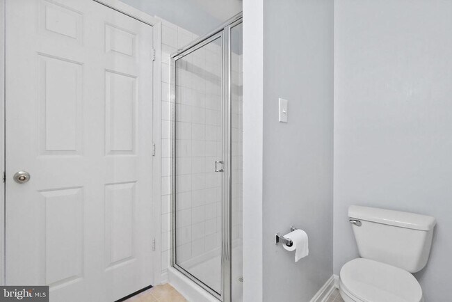 Building Photo - 513 Constellation Square SE