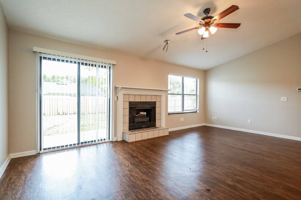 Building Photo - 1545 Kingfisher Blvd