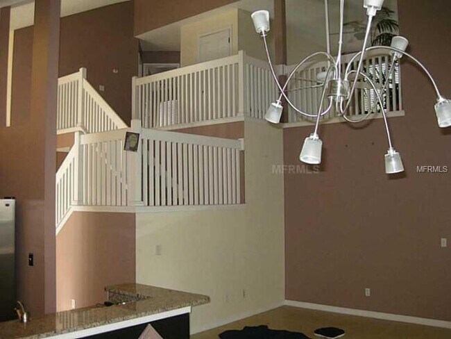 Building Photo - UCF Area 4 bedrooms/2.5 baths with 2 Car Garage on a Cul-De-Sack