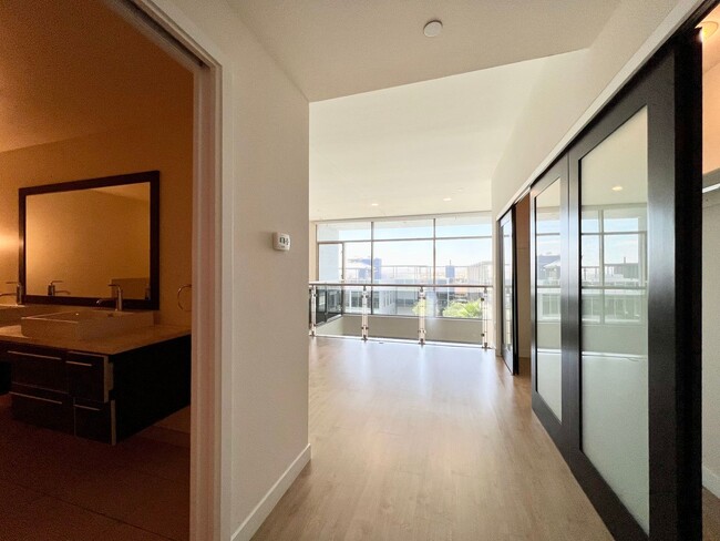 Building Photo - MOVE IN SPECIAL!!! FIRST MONTH FREE!!! LUX...