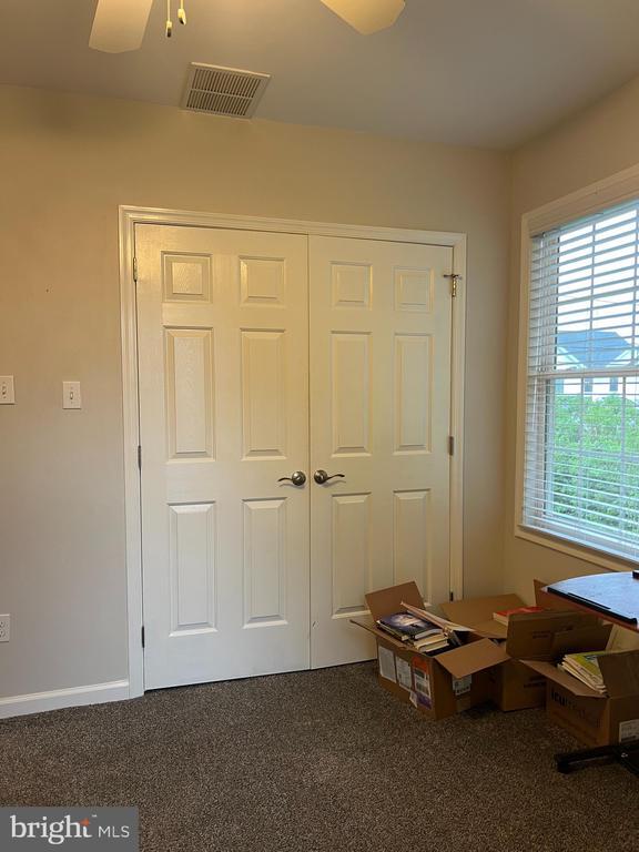 Building Photo - 39 Van Leer Ave
