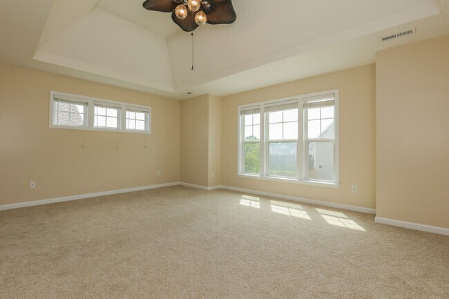 Building Photo - The Landing at Mill Creek community!  Washer / Dryer included