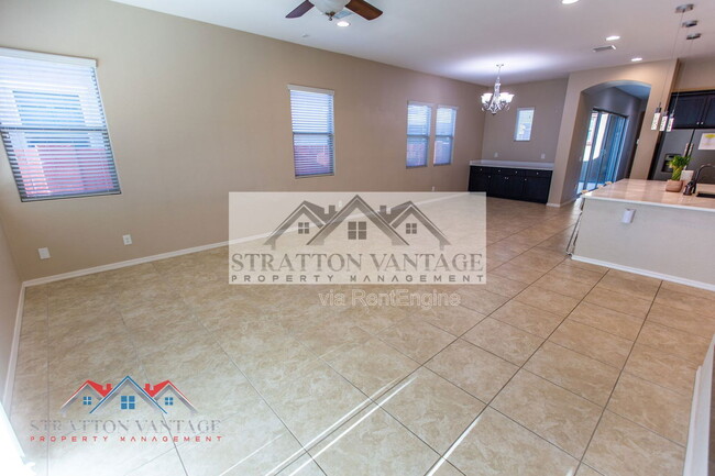 Building Photo - 4179 E Cynthia St