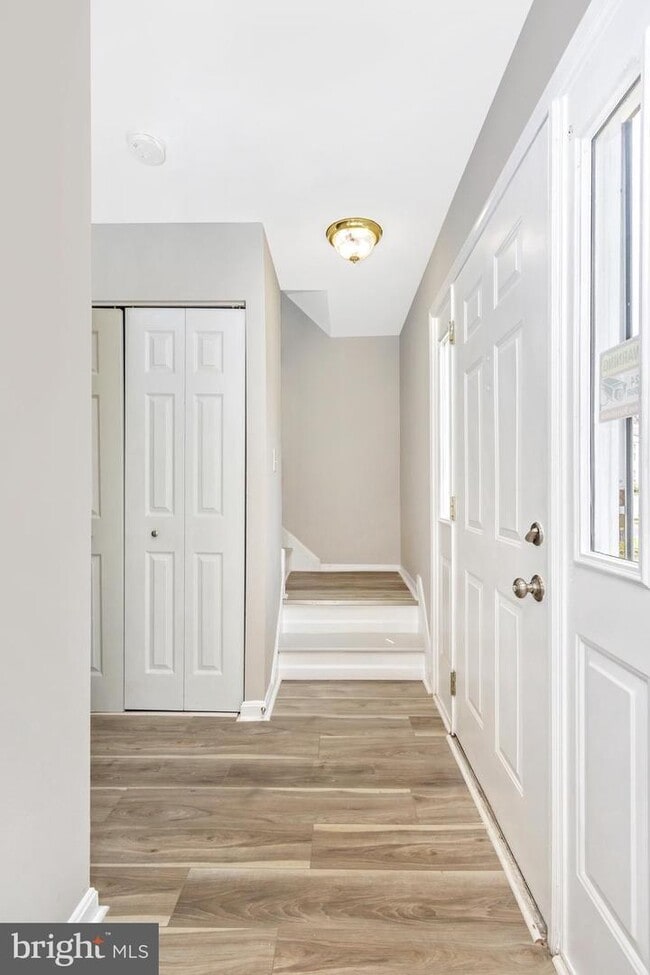 Building Photo - 7429 Mill Run Dr