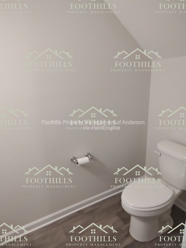 Building Photo - 145 Adger Rd