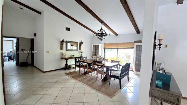 Building Photo - 15305 SW 74th Ct