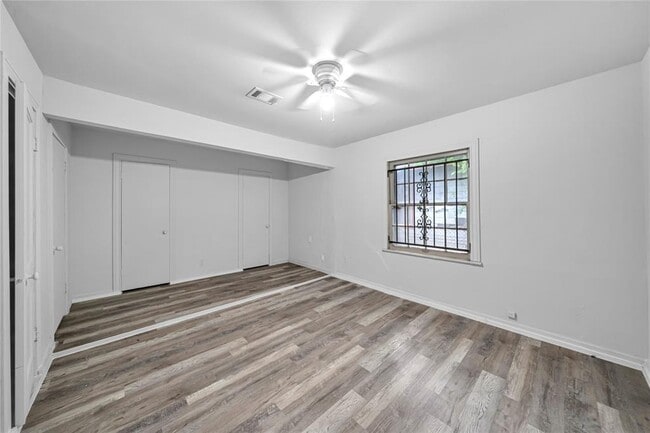 Building Photo - 3207 Florida St