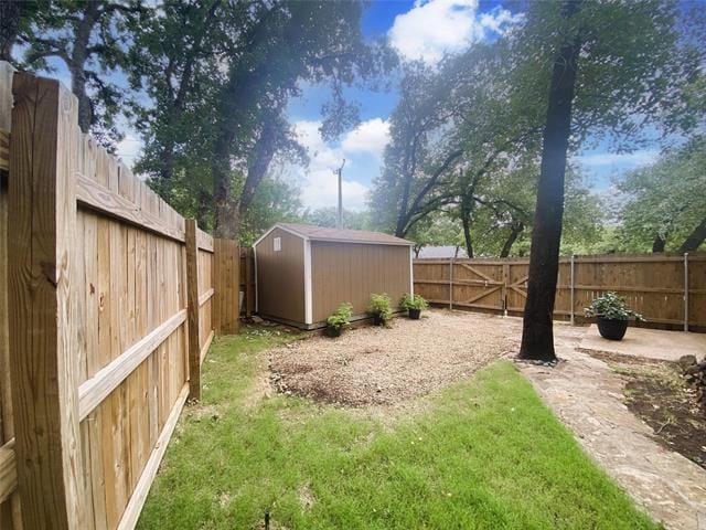 Building Photo - 2205 Prestonwood Dr