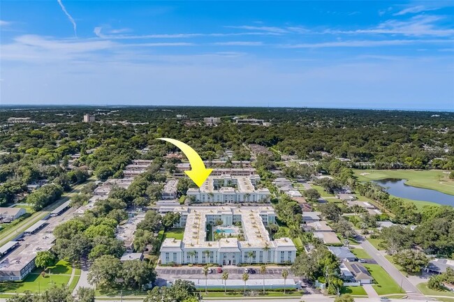 Building Photo - 1706 Belleair Forest Dr