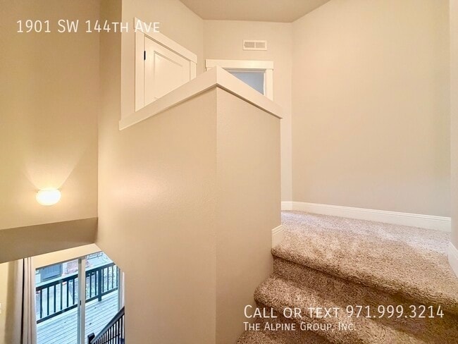Building Photo - 1901 SW 144th Ave