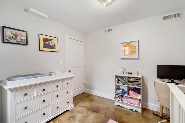 Building Photo - 64-66-66 Salem St