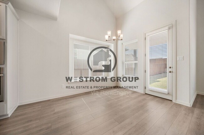 Building Photo - 912 Alberta Spruce Rd