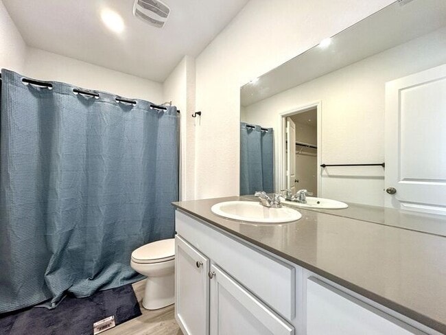 Building Photo - 3-Bedroom Home in a Quiet Neighborhood / P...