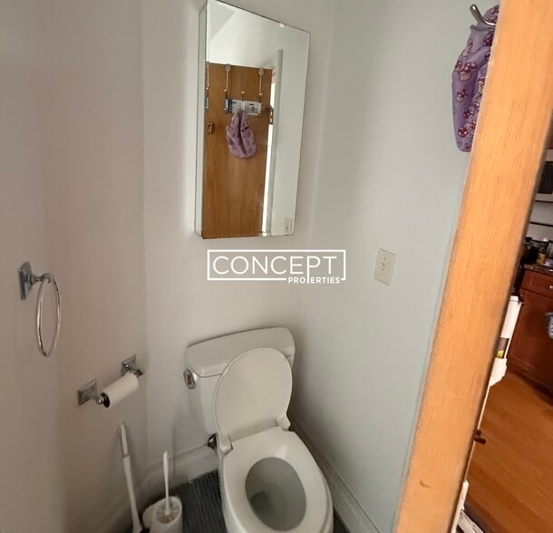 Building Photo - 64 Louis Prang St