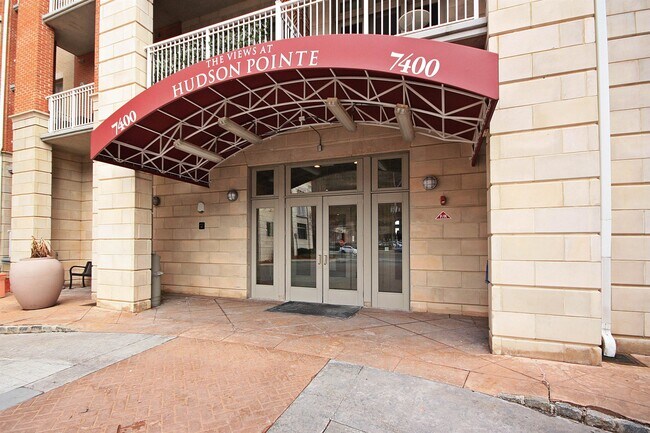 Building Photo - 7400 River Rd