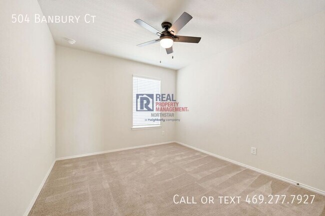 Building Photo - 504 Banbury Ct