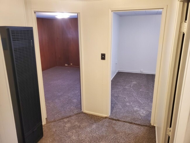 Building Photo - Cute and cozy 2 bedroom unit