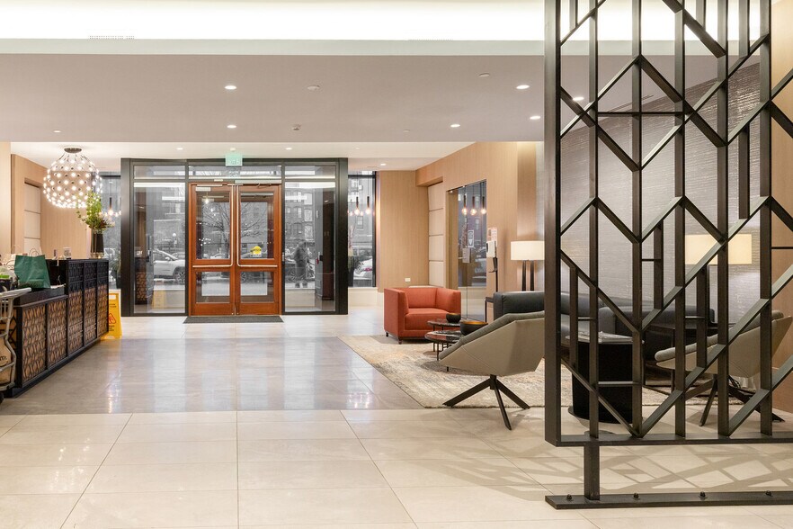 Building Photo - 99 E Dedham St