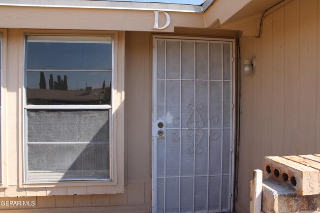 Building Photo - 11435 Sundrop Ct