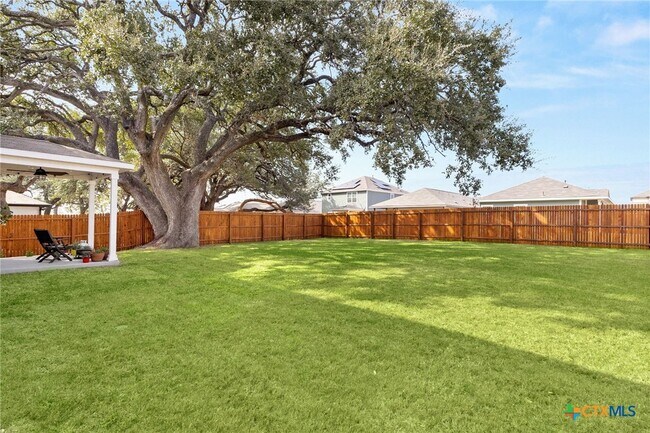 Building Photo - 175 Honey Oak Ln